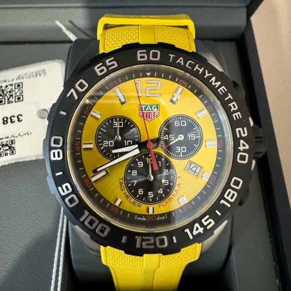 Authentic TAG Heuer Formula 1 Chronograph Quartz Mens Watch CAZ101AM.FT8054 - Picture 1 of 8